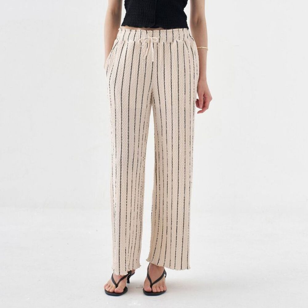 Women's High-Rise Ankle Length Straight Leg Pull-On Pants - Cream Striped XS